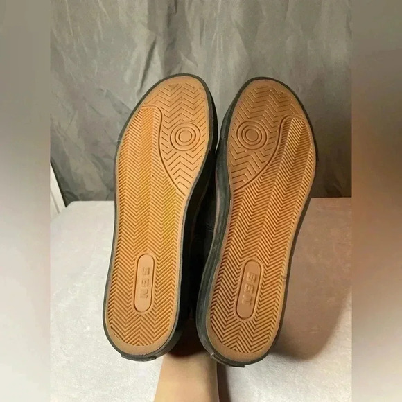 Men’s NSS black slide shoes - Picture 7 of 7